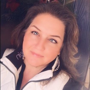 Meet your Posher, Deanna